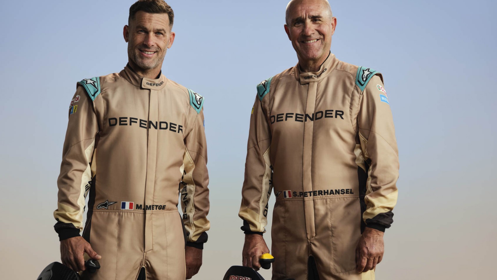 Land Rover Defender Dakar D7X-R peterhansel