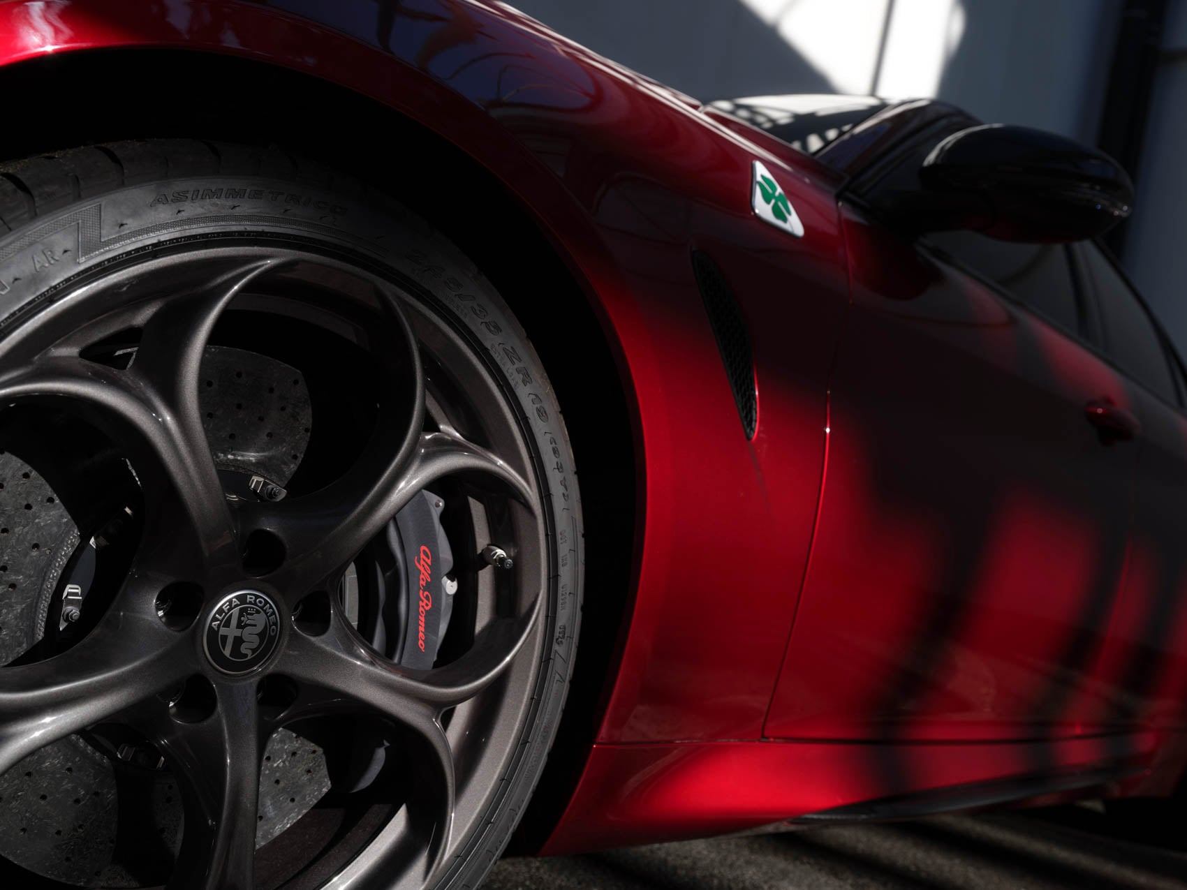 Alfa Romeo Giulia Alfa Romeo Giulia Quadrifoglio Collezione hamulce