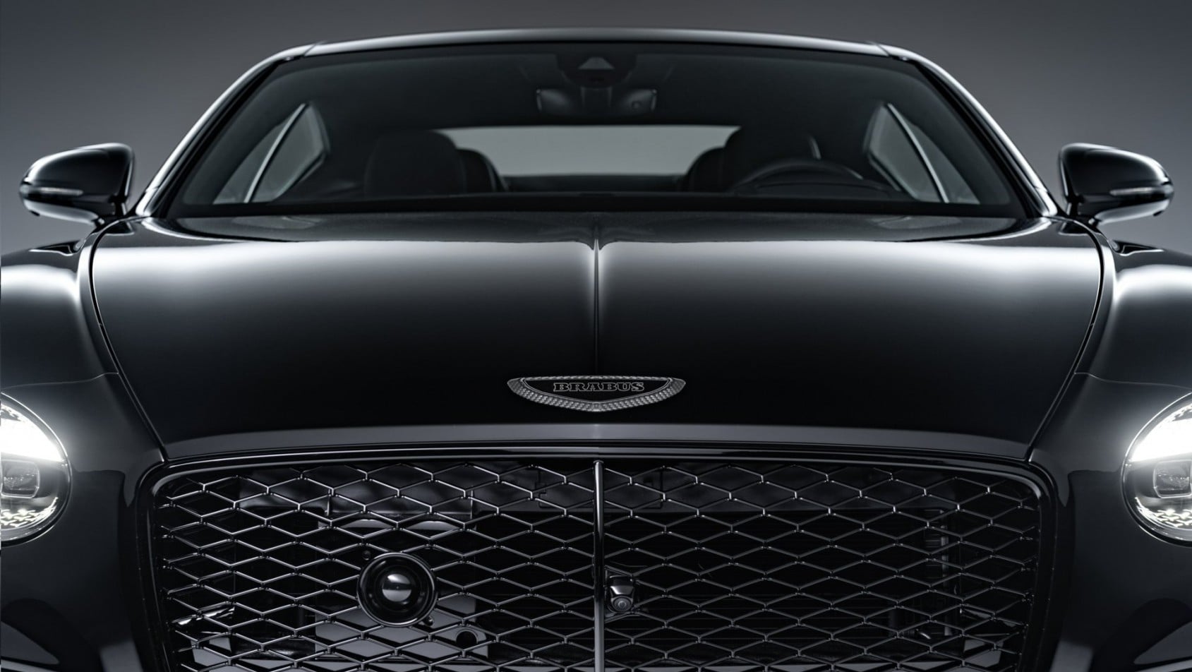 Brabus 900 superblack grill