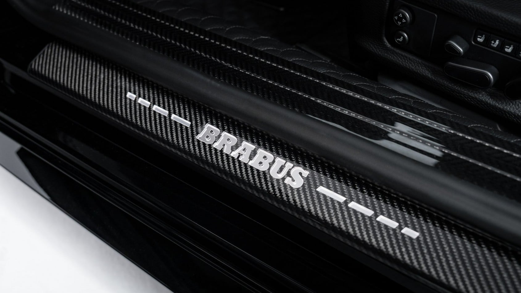 Brabus 900 superblack karbon