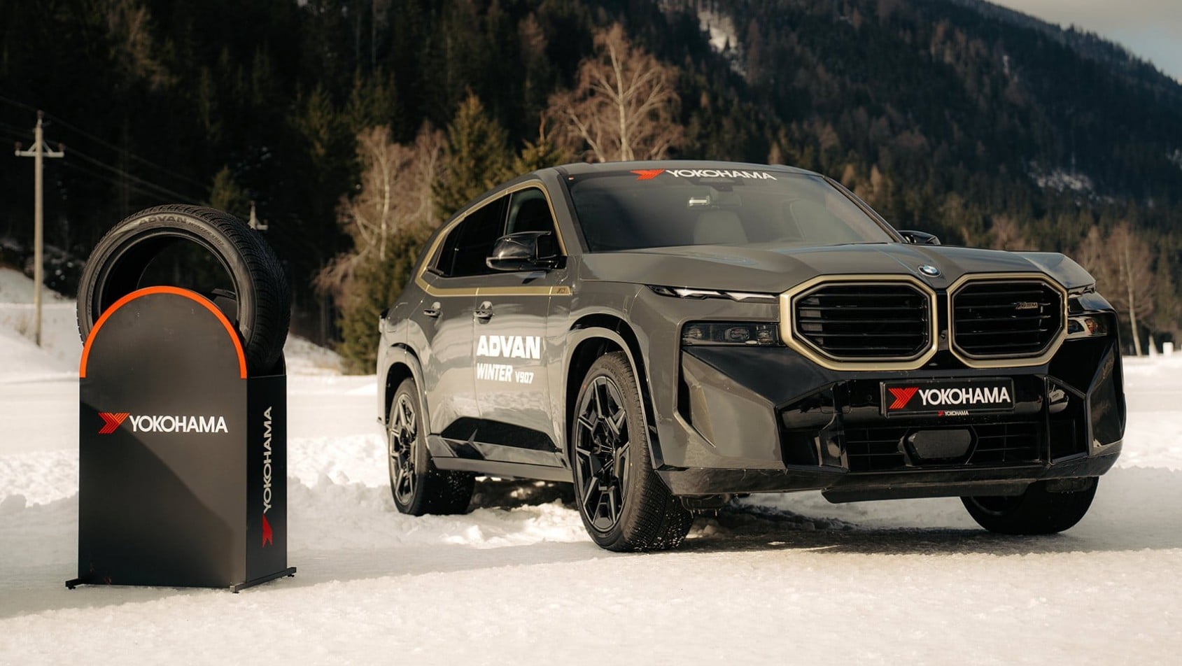 Tor testowy Yokohama w Austrii podczas zimowych prób drogowych