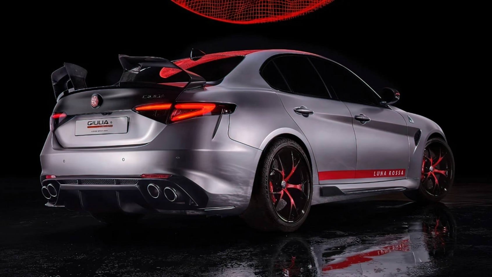 Alfa Romeo Giulia Quadrifoglio Luna Rossa tył