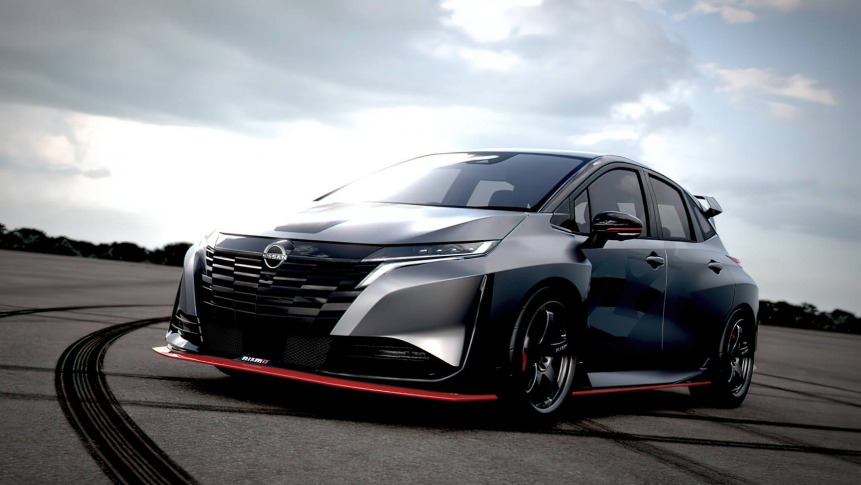 Nissan Aura NISMO RS Concept na torze