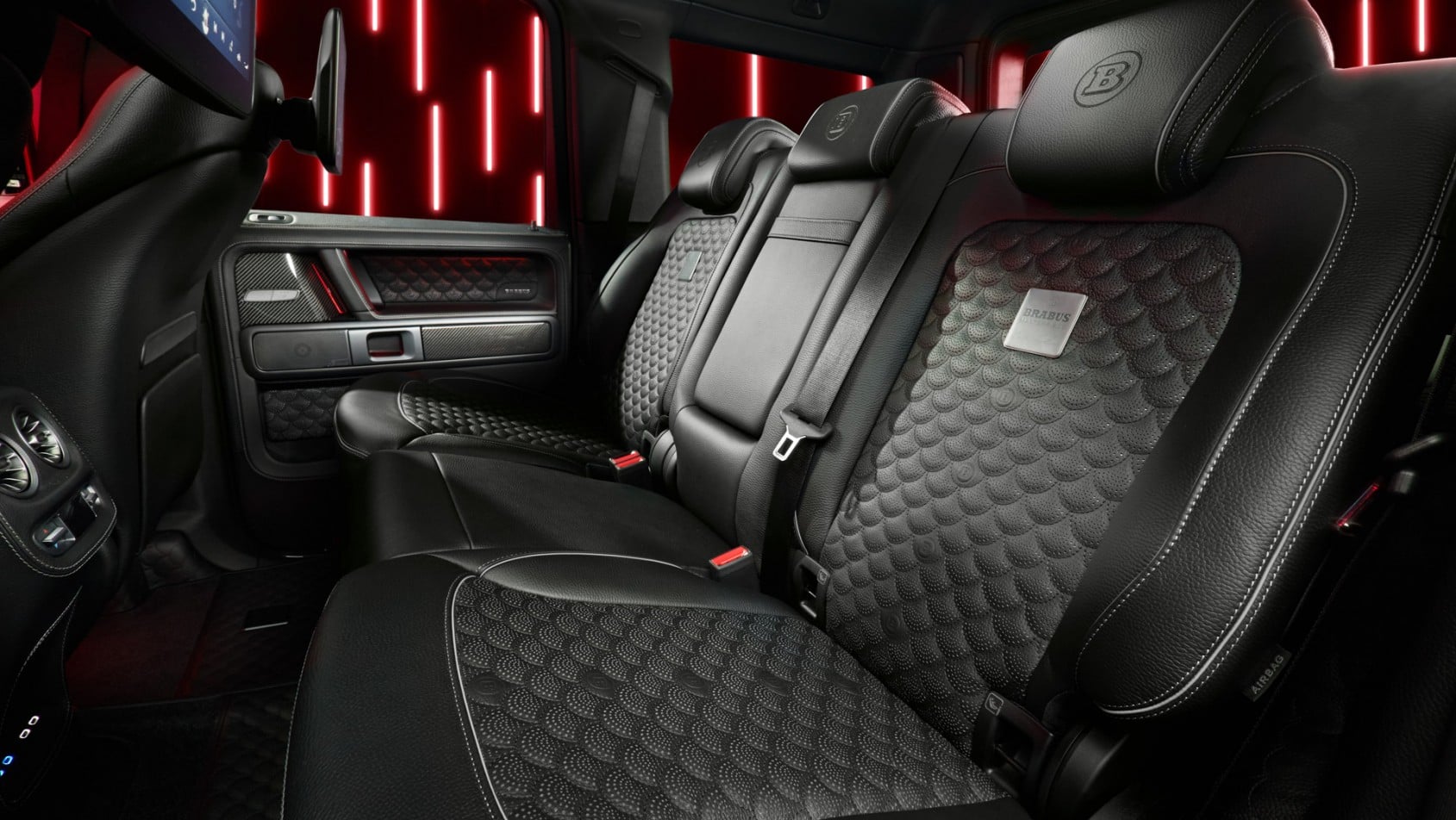 Brabus 900 Rocket kabina