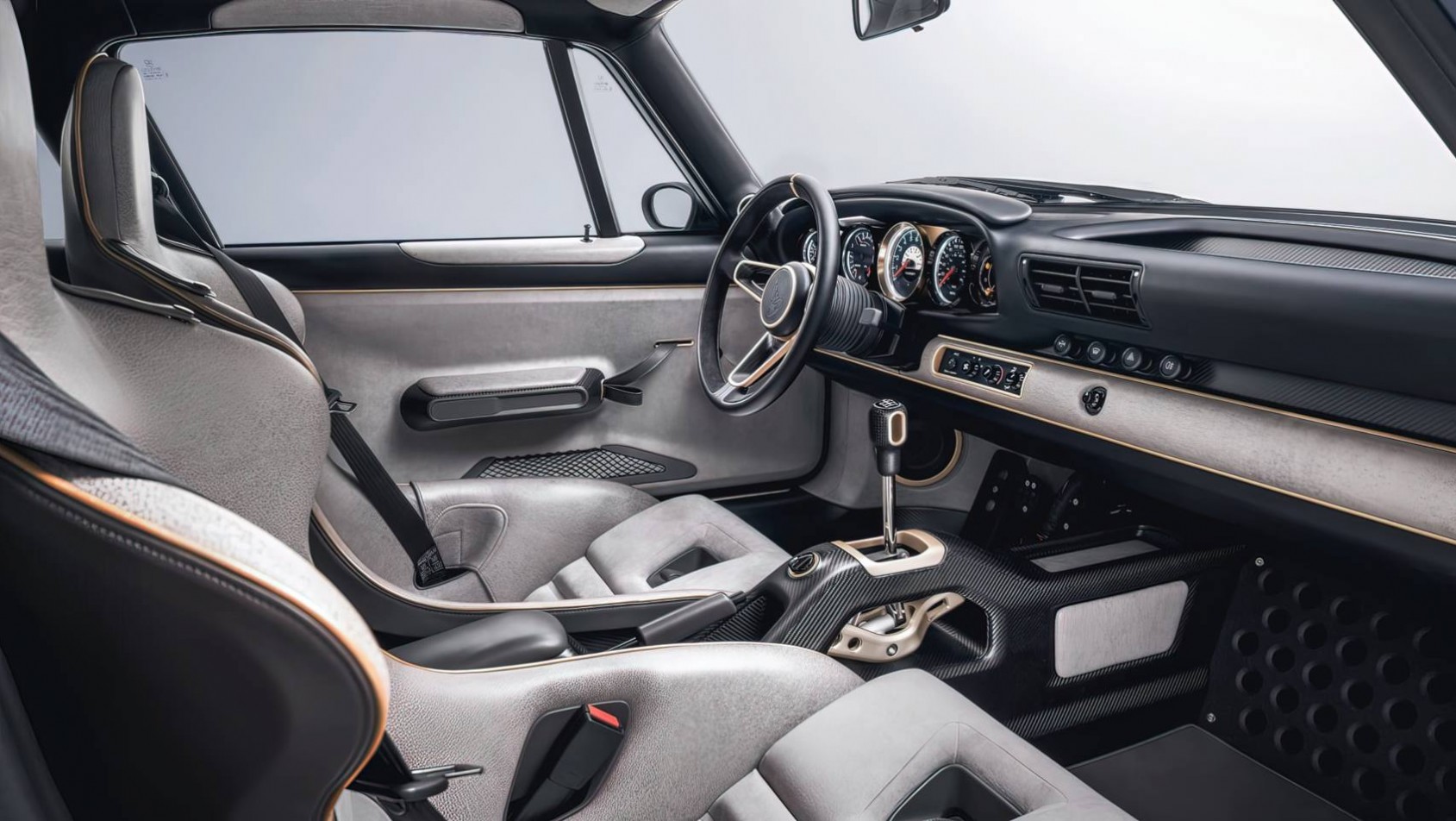 Singer DLS Turbo Sorcerer wnętrze