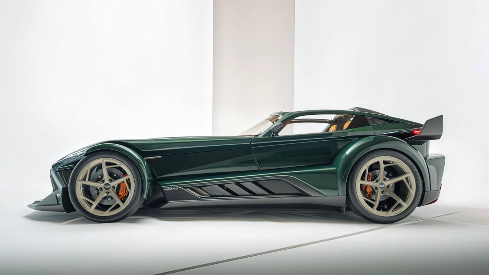 Donkervoort P24 RS linia boczna