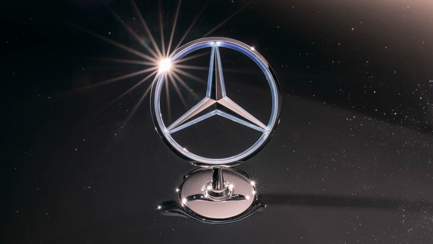 2026 Mercedes-Benz klasa S gwiazda na masce