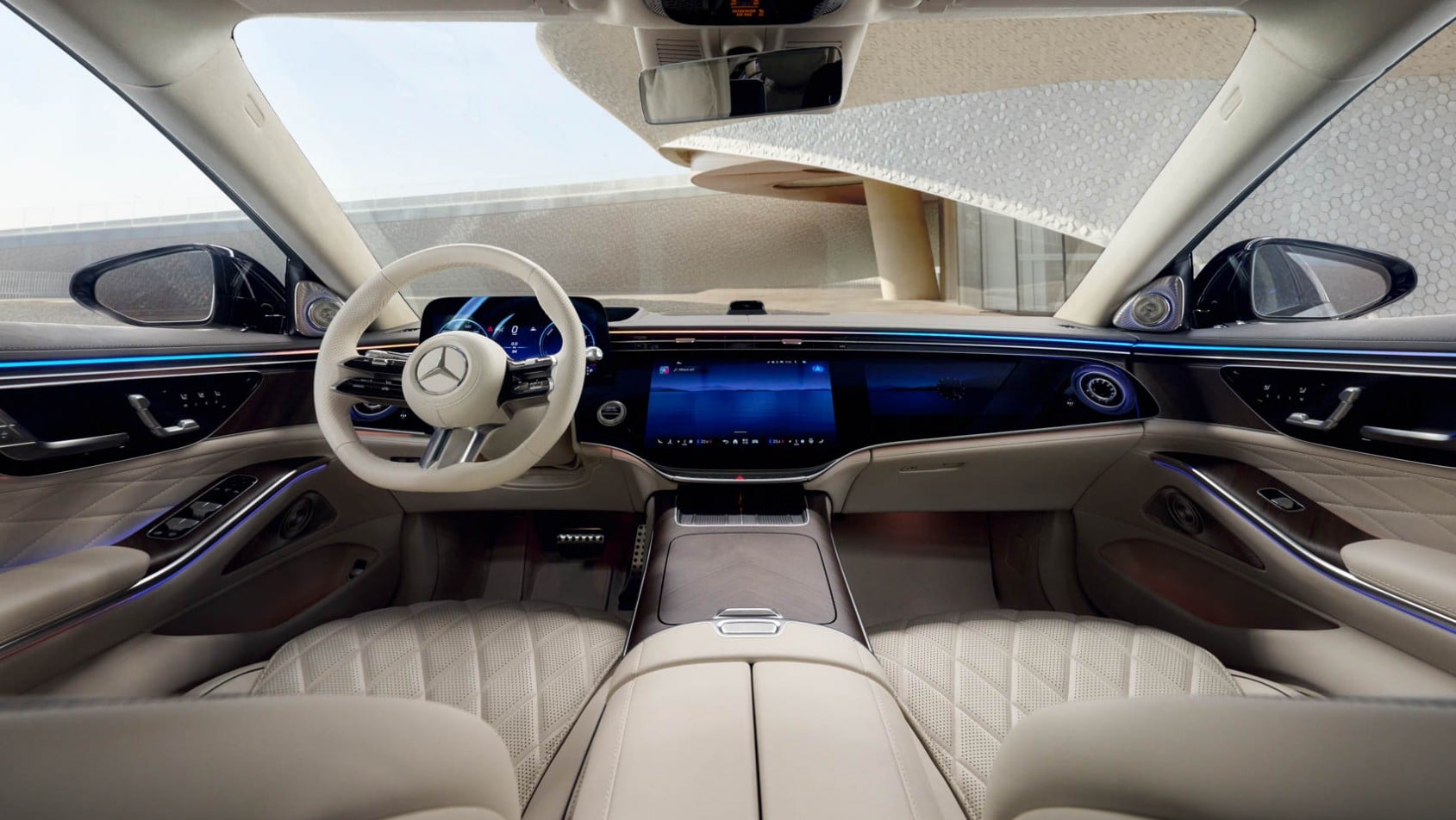 2026 Mercedes-Benz klasa S jasna tapicerka