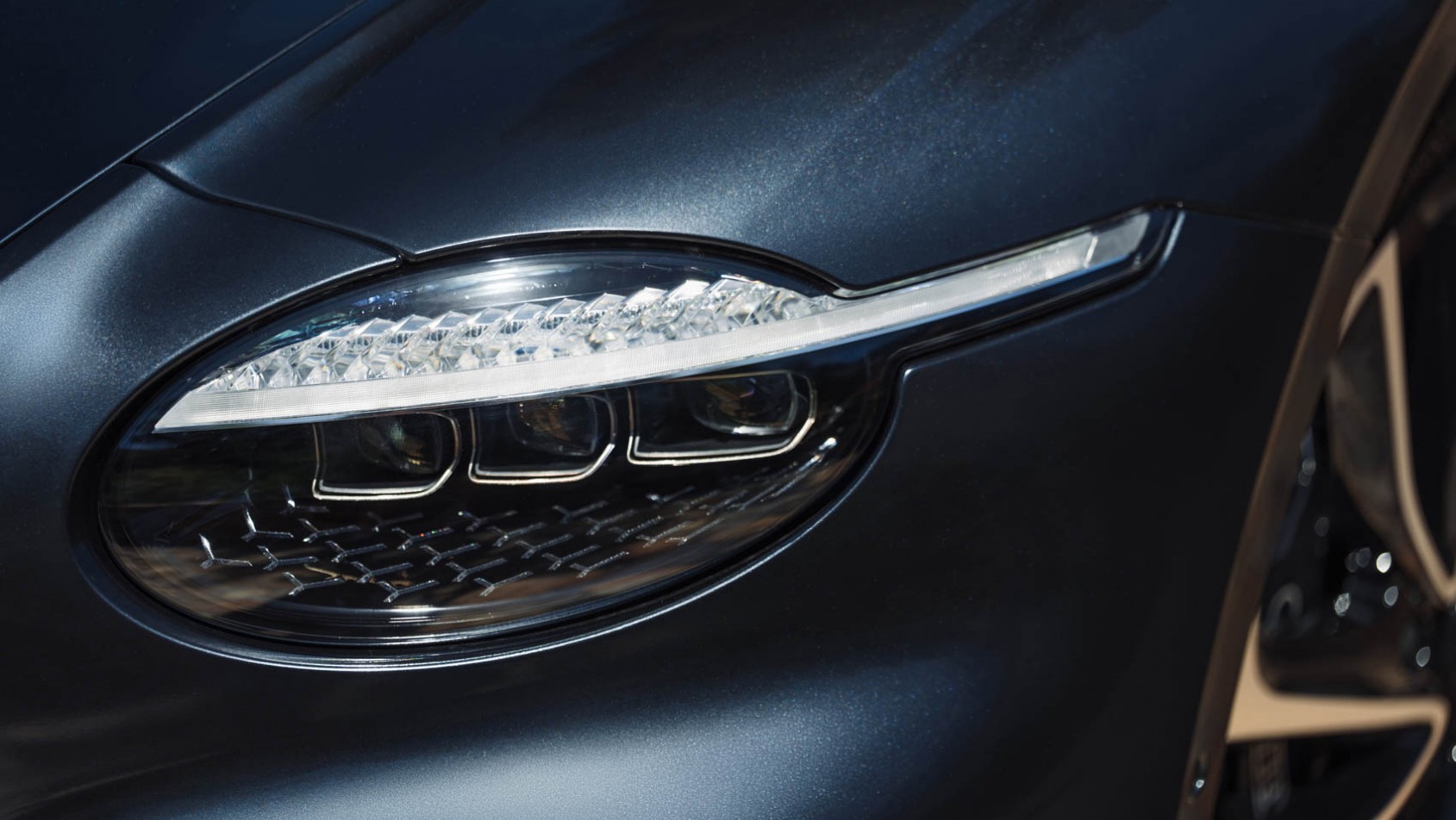 2026 Bentley Continental GT S matrix led