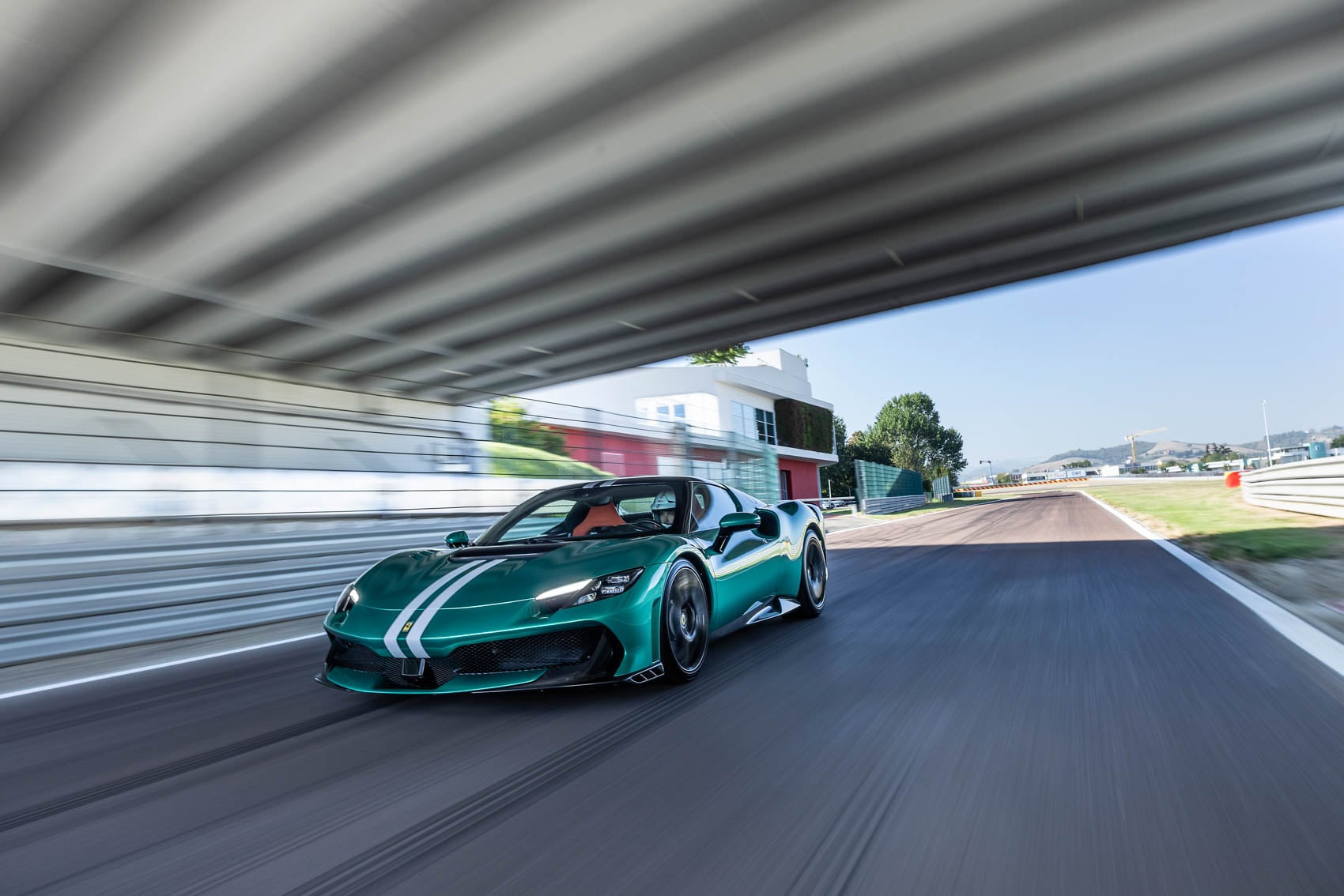 Ferrari Ferrari 2025 sprzedaż