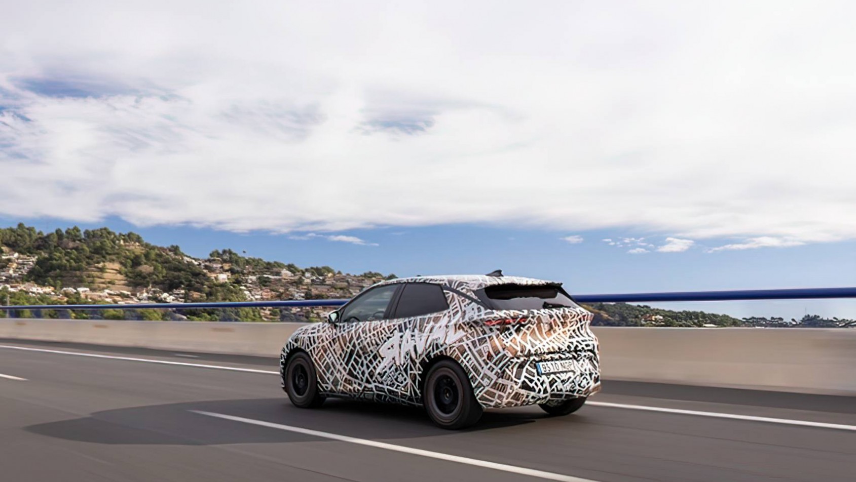 Cupra Raval teaser luty 2026