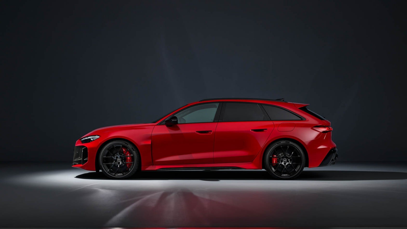2026 Audi RS5 Avant profil