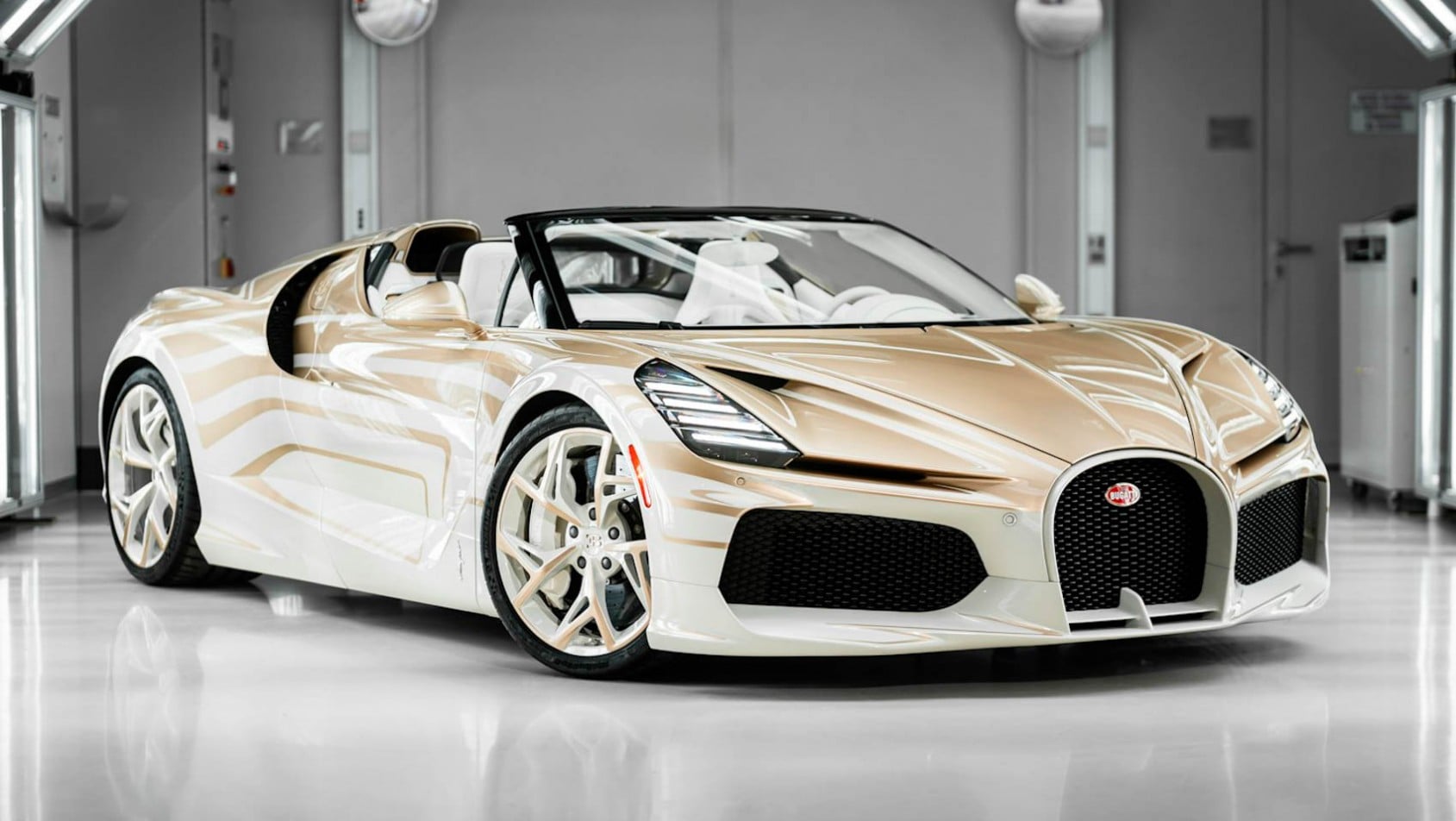 Bugatti Mistral La Perle Rare design