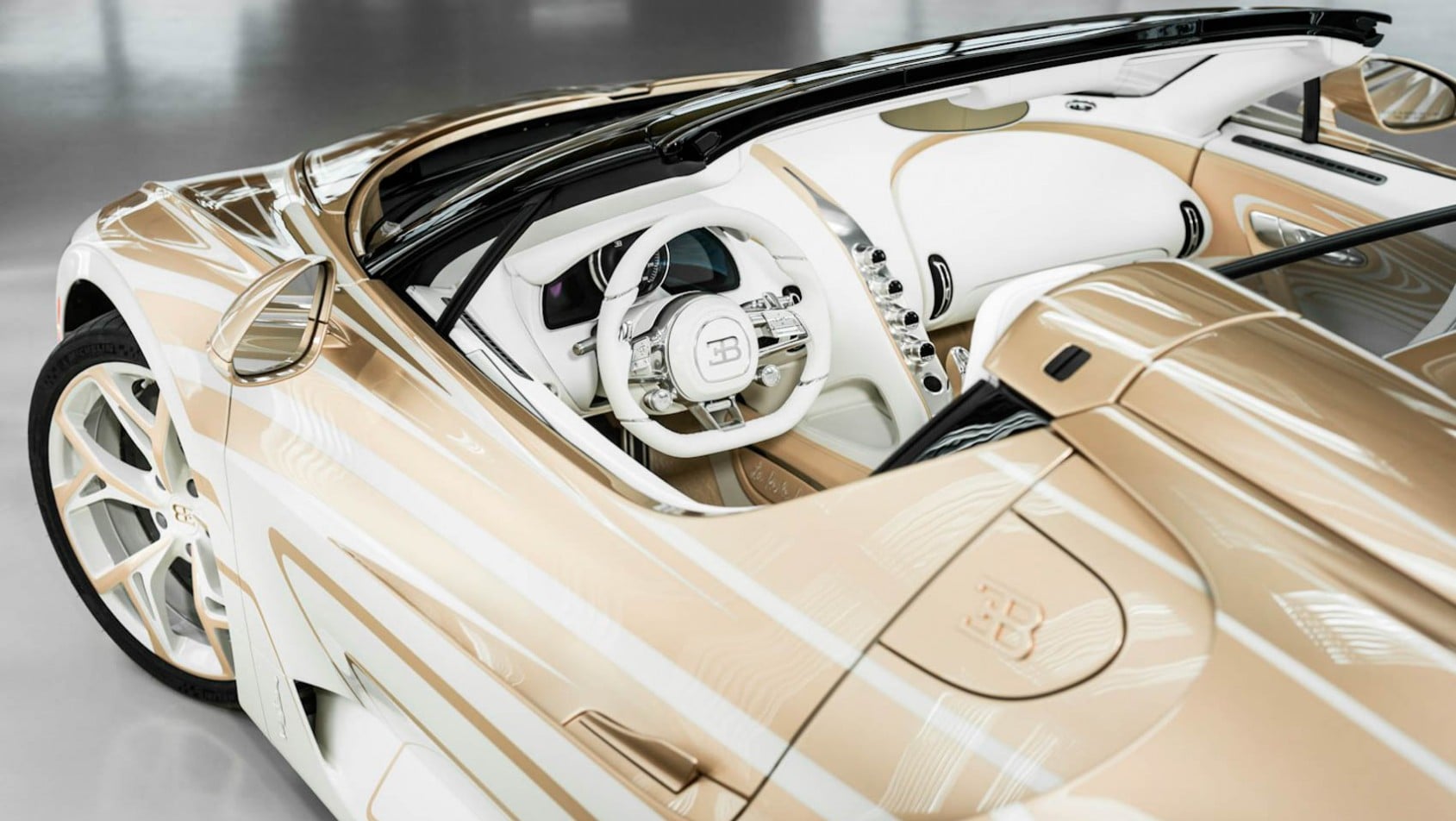 Bugatti W16 Mistral La Perle Rare roadster