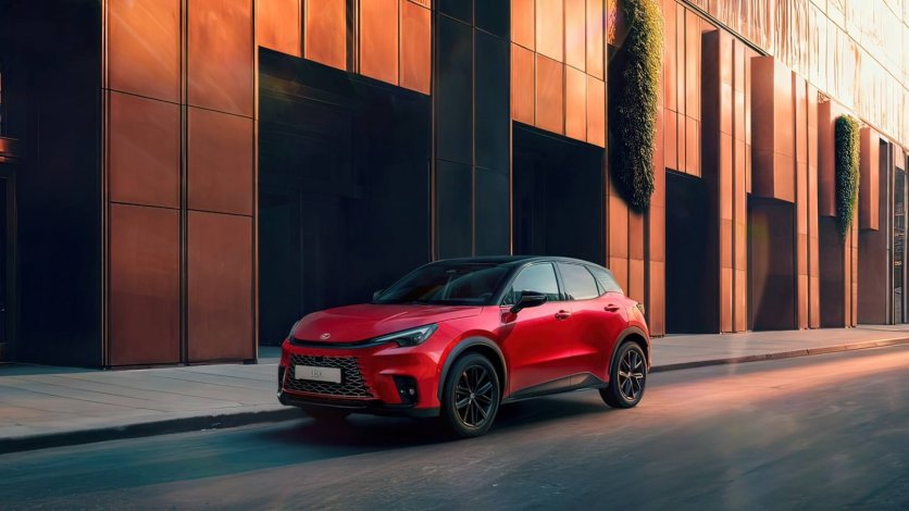 Lexus LBX Vibrant Edition premiera