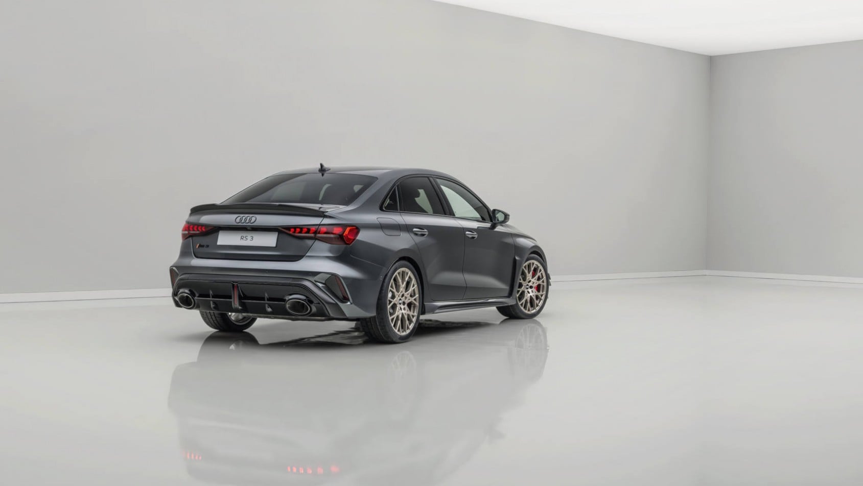 Audi RS 3 Competition Limited sedan