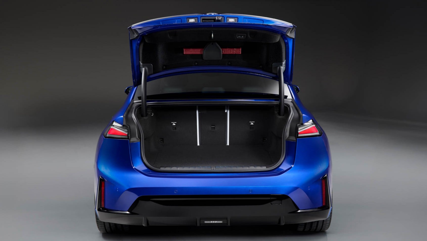 2026 BMW i3 bagażnik