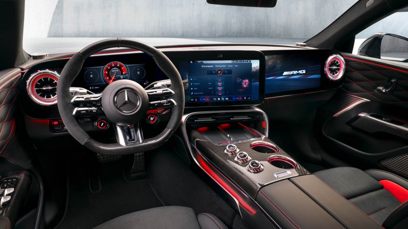 2026 Mercedes-AMG GT 4-door wnętrze