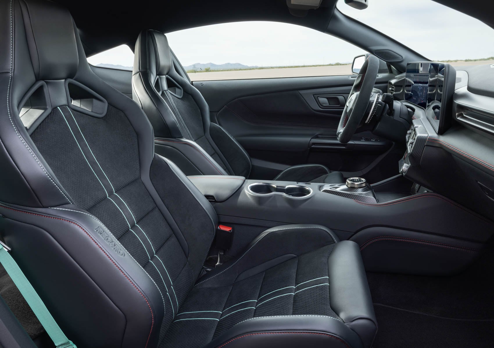 Ford Mustang Dark Horse SC wnętrze