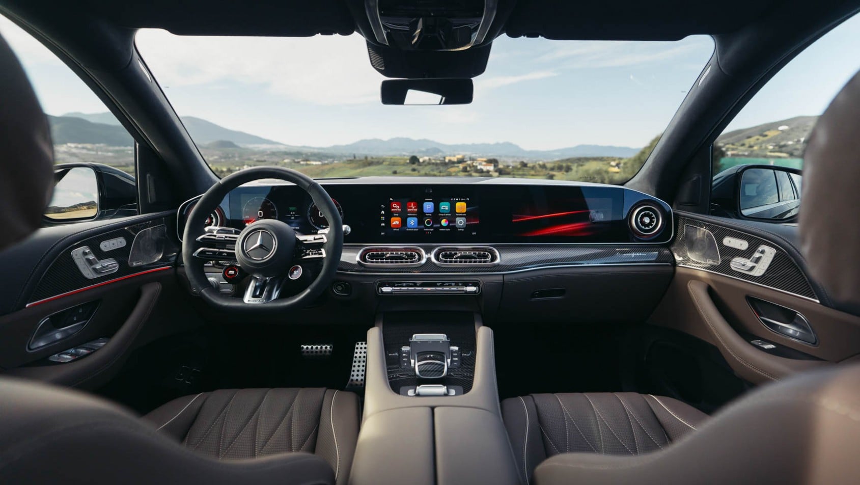 2026 Mercedes-AMG GLE 53 kokpit