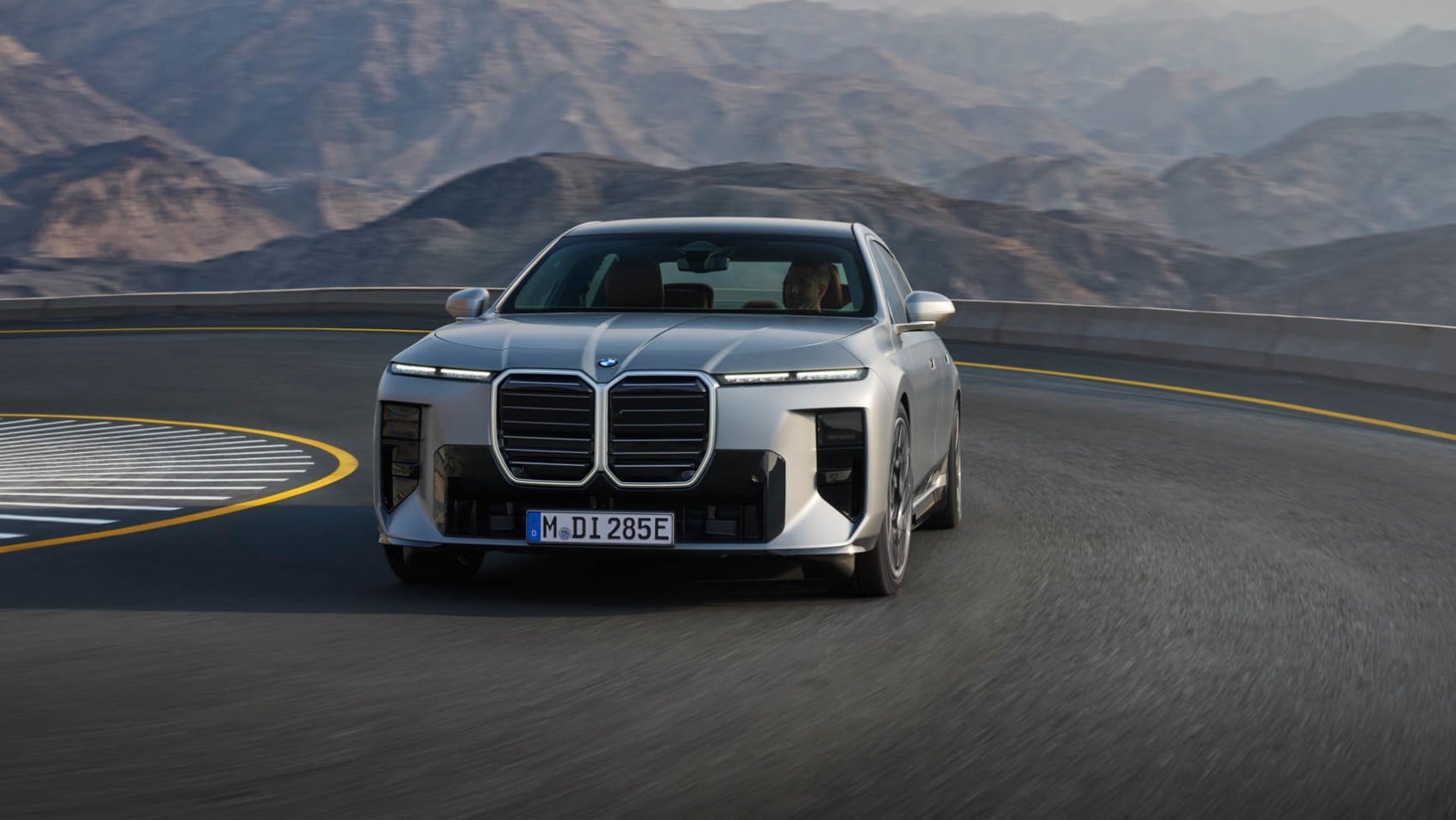 2026 BMW seria 7 lifting