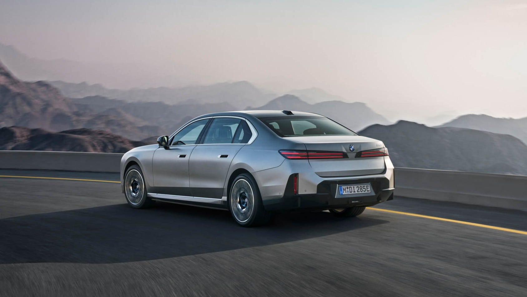 2026 BMW seria 7 napędy