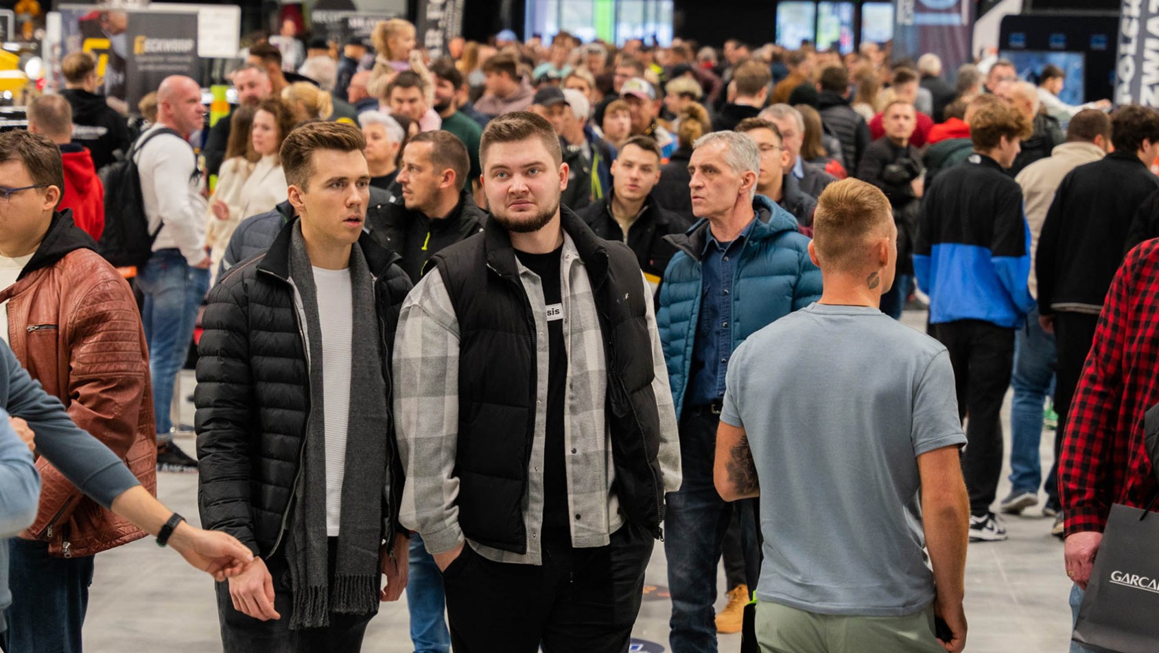 Tłumy odwiedzających podczas Auto Tuning Show 2026 w hali targowej w Nadarzynie