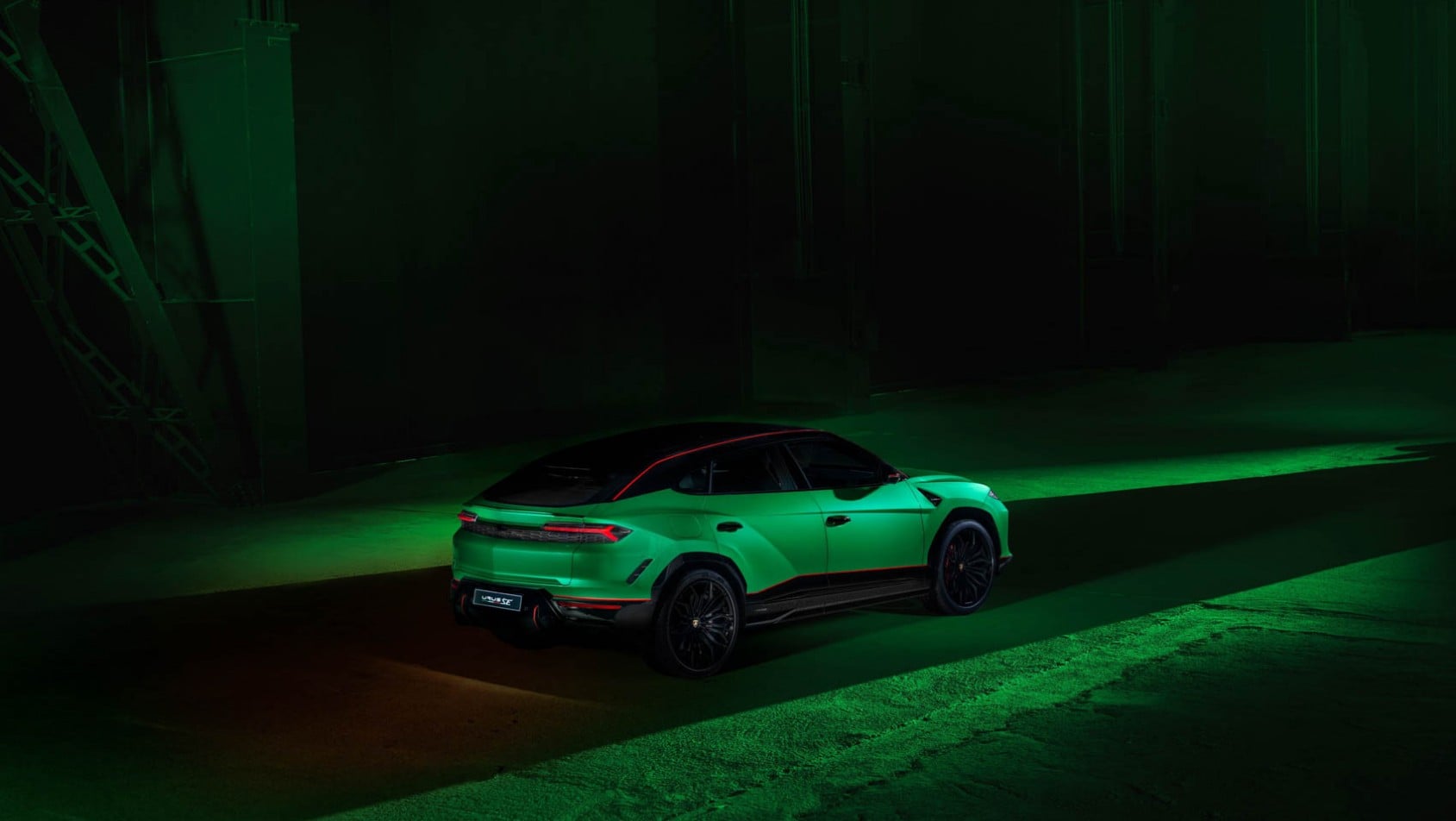 Lamborghini Urus SE Tuttonero design