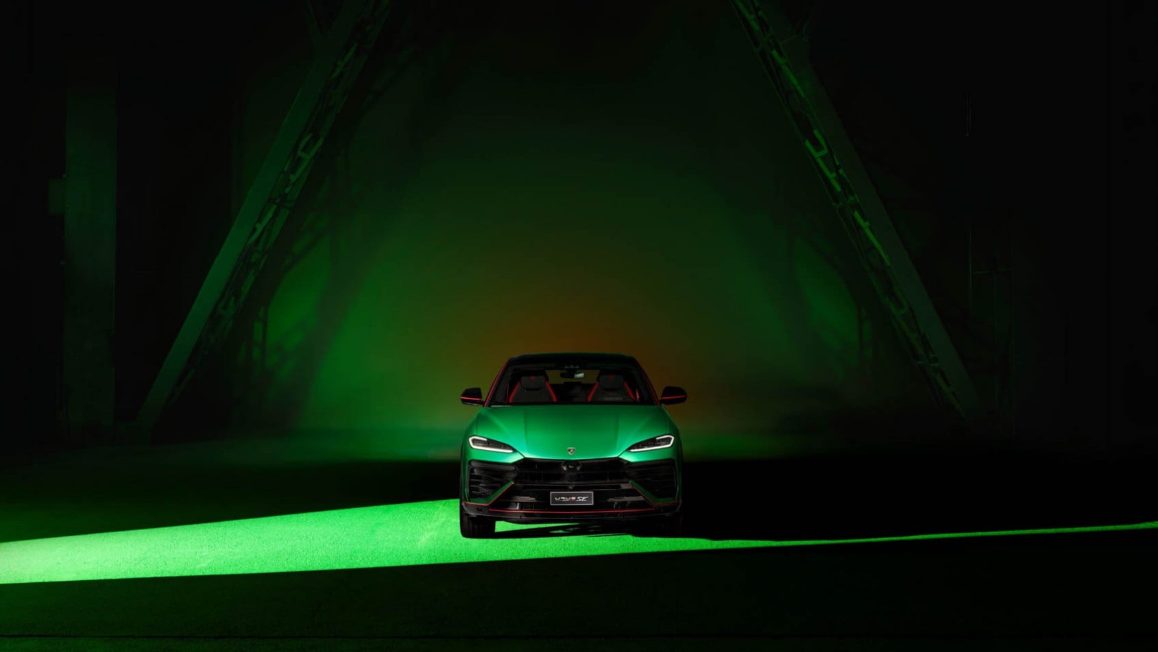 Lamborghini Urus SE Tuttonero przód