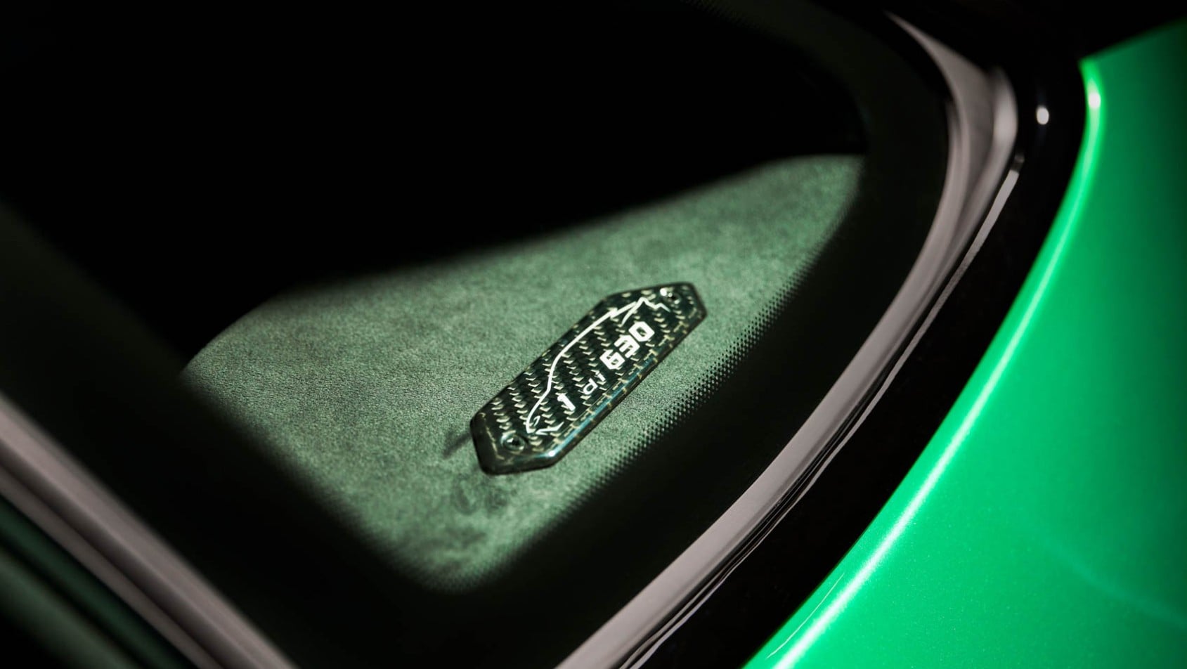 Lamborghini Urus SE Tuttonero 630