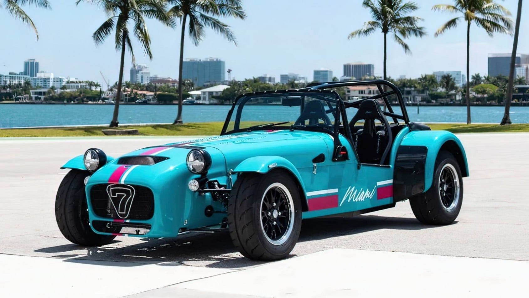 Caterham Seven Miami Edition lakier