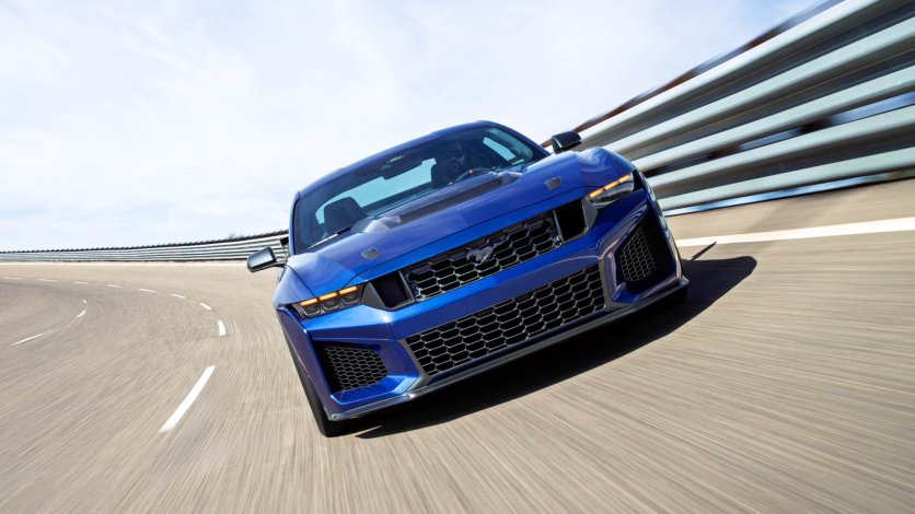 Ford Mustang Dark Horse SC premiera