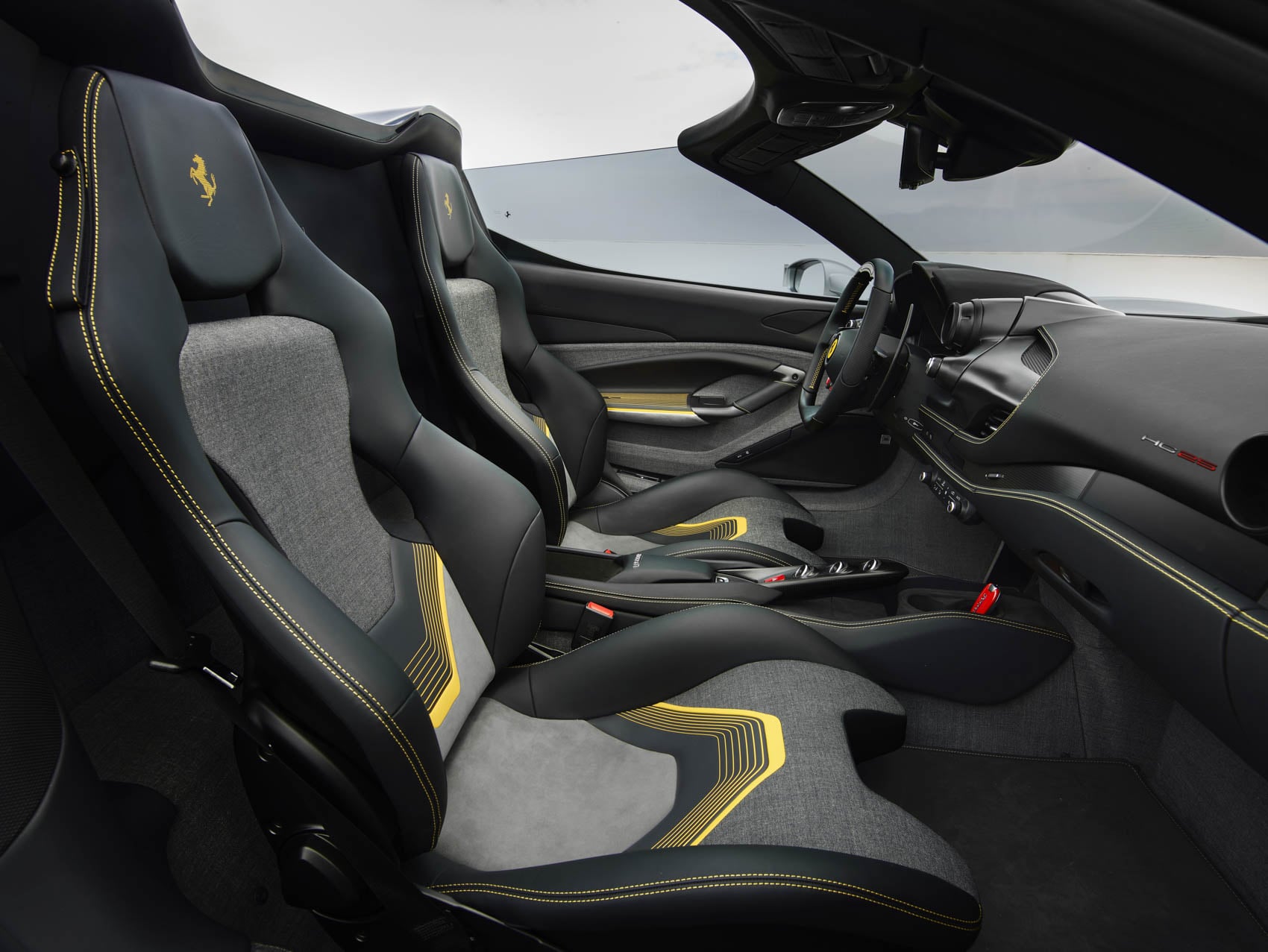 Ferrari HC25 wnętrze