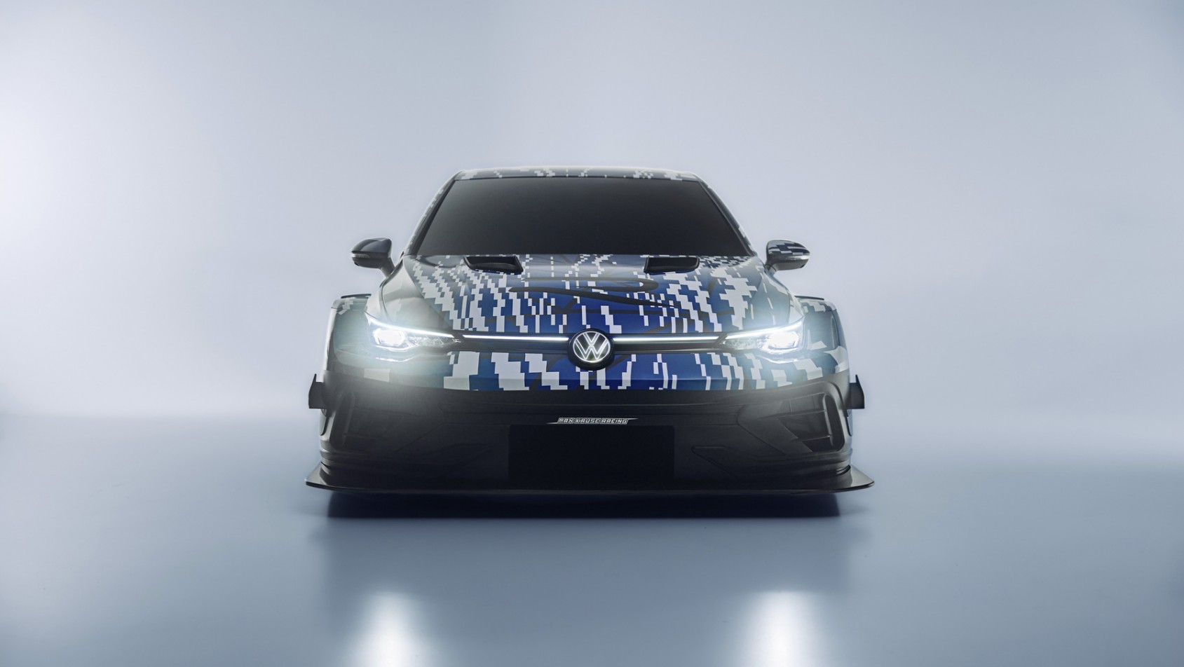 Volkswagen Golf R 24H oklejenie