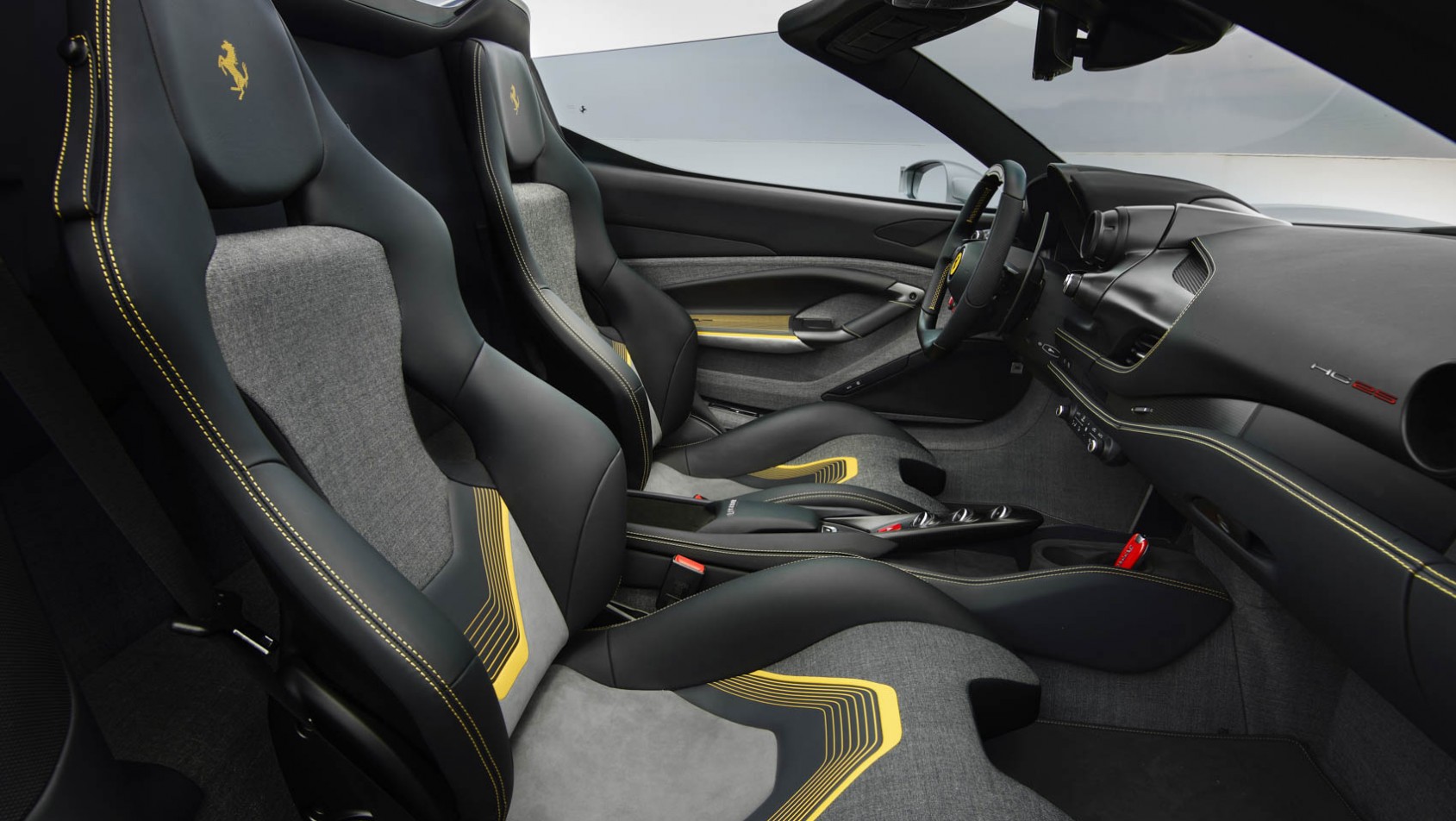 Ferrari HC25 wnętrze