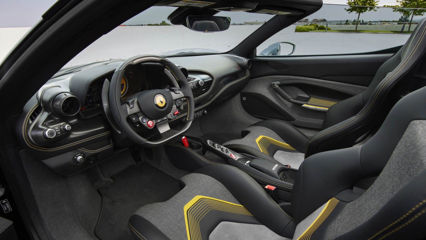 Ferrari HC25 kokpit