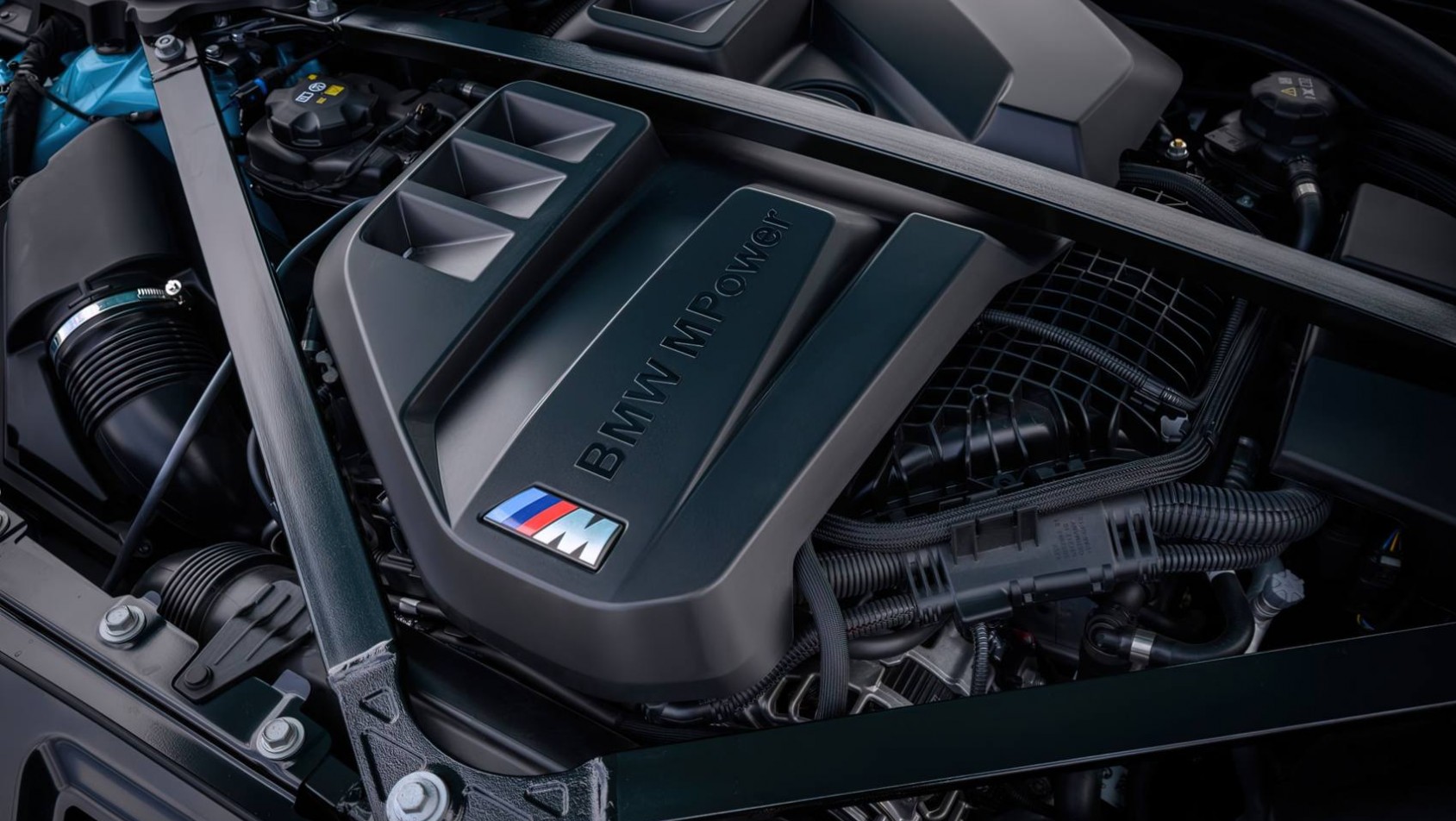 BMW M2 xDrive silnik