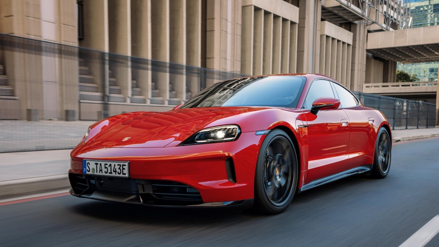2027 Porsche Taycan zasięg