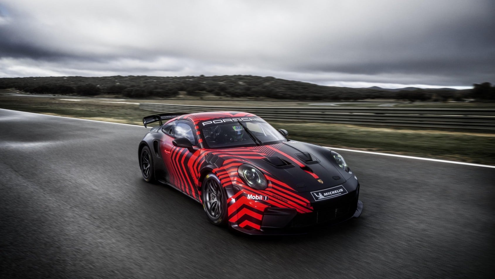 Porsche 911 GT4 R osiągi