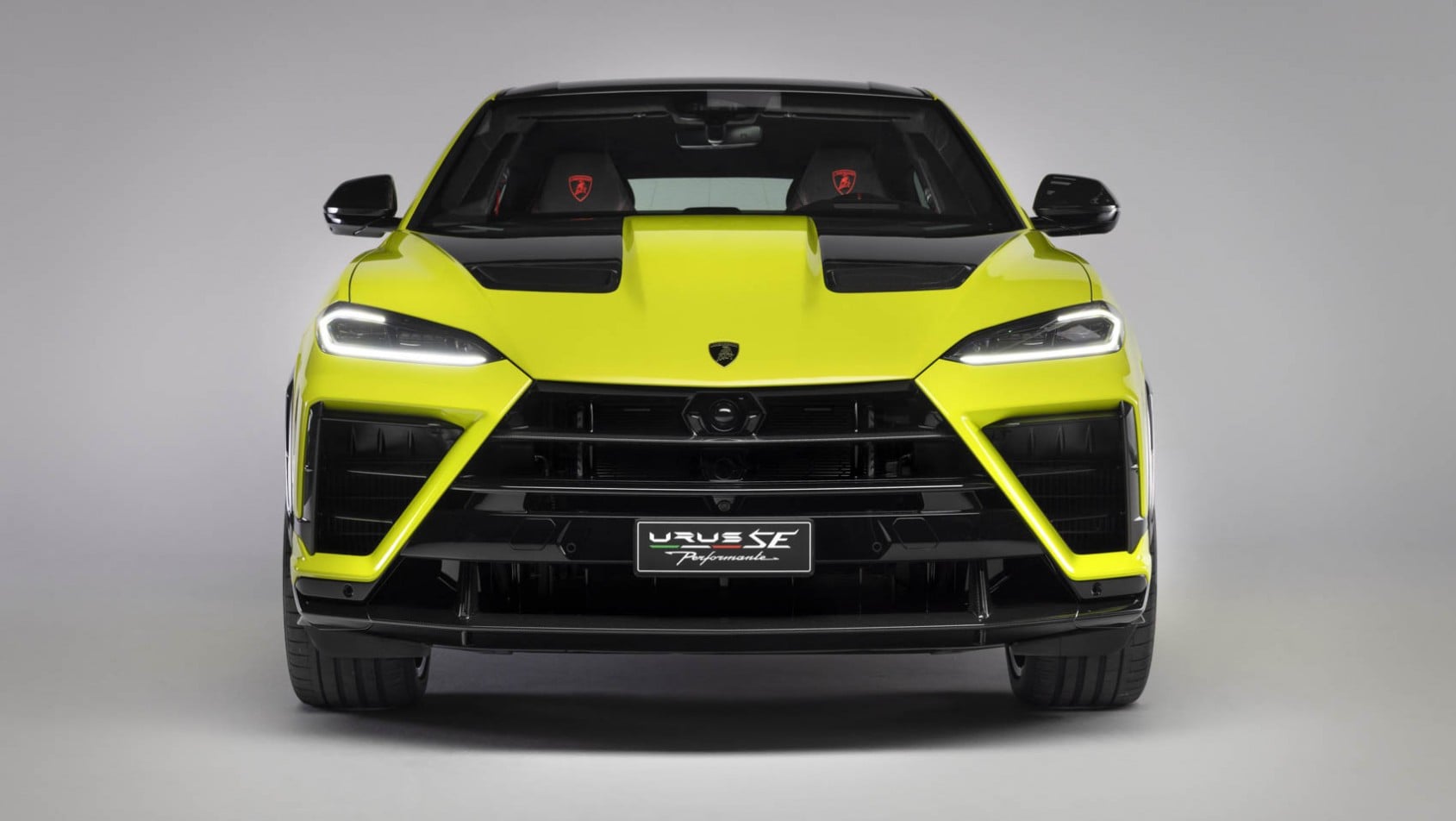 Lamborghini Urus SE Performante grill