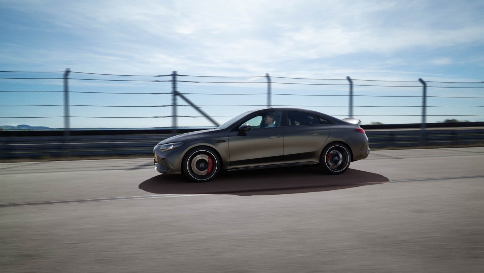 2026 Mercedes-AMG CLA 45 zasięg