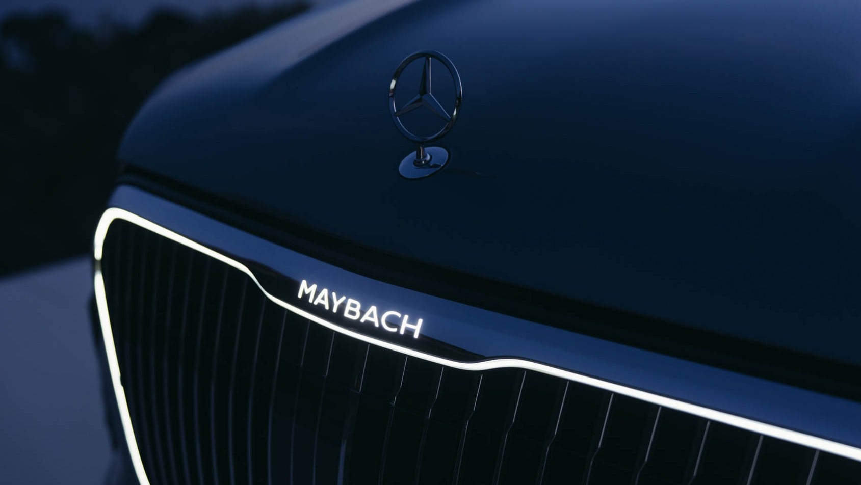 2026 Mercedes-Maybach GLS 680 detal logo