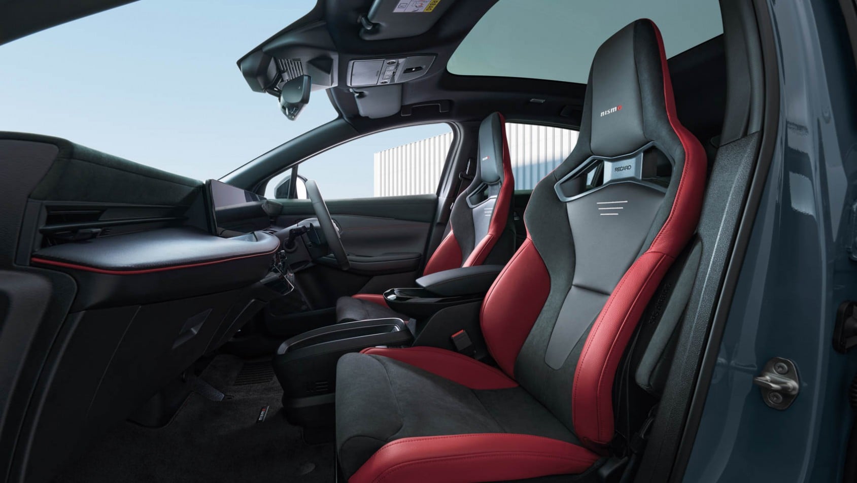 2026 Nissan Leaf NISMO wnętrze