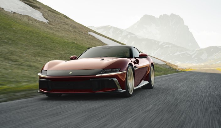 Ferrari 12Cilindri Manuale prezentacja