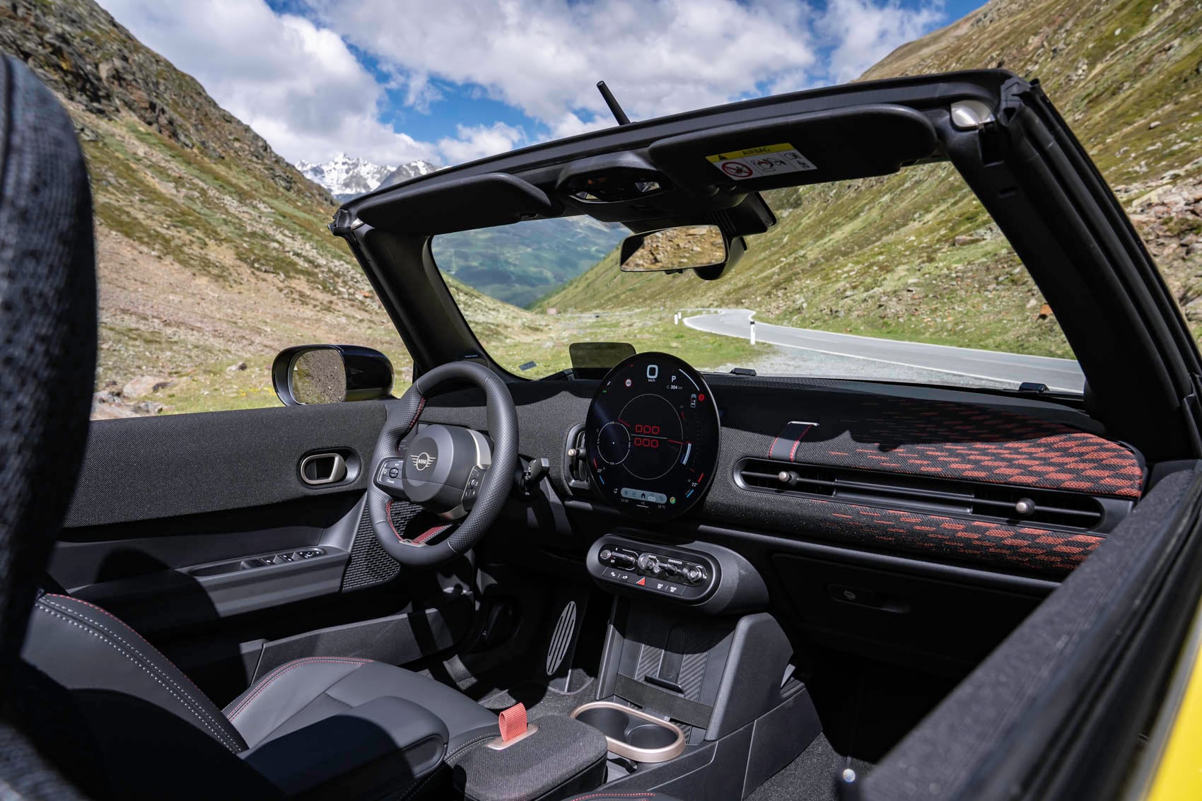 Mini John Cooper Works Convertible wnętrze