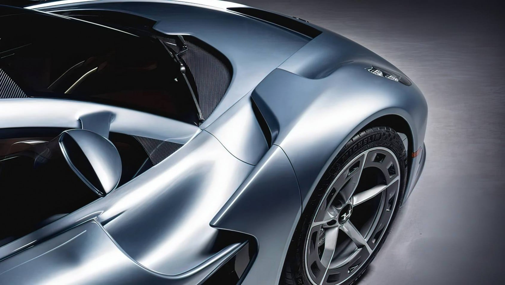 Hennessey Blackbird monokok
