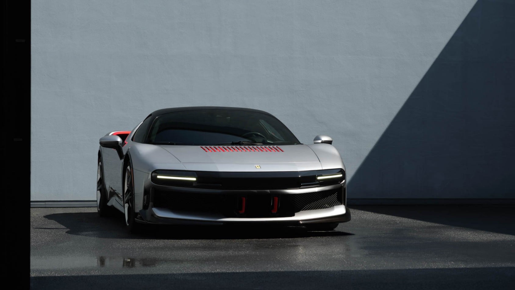 Ferrari CZ26 przód