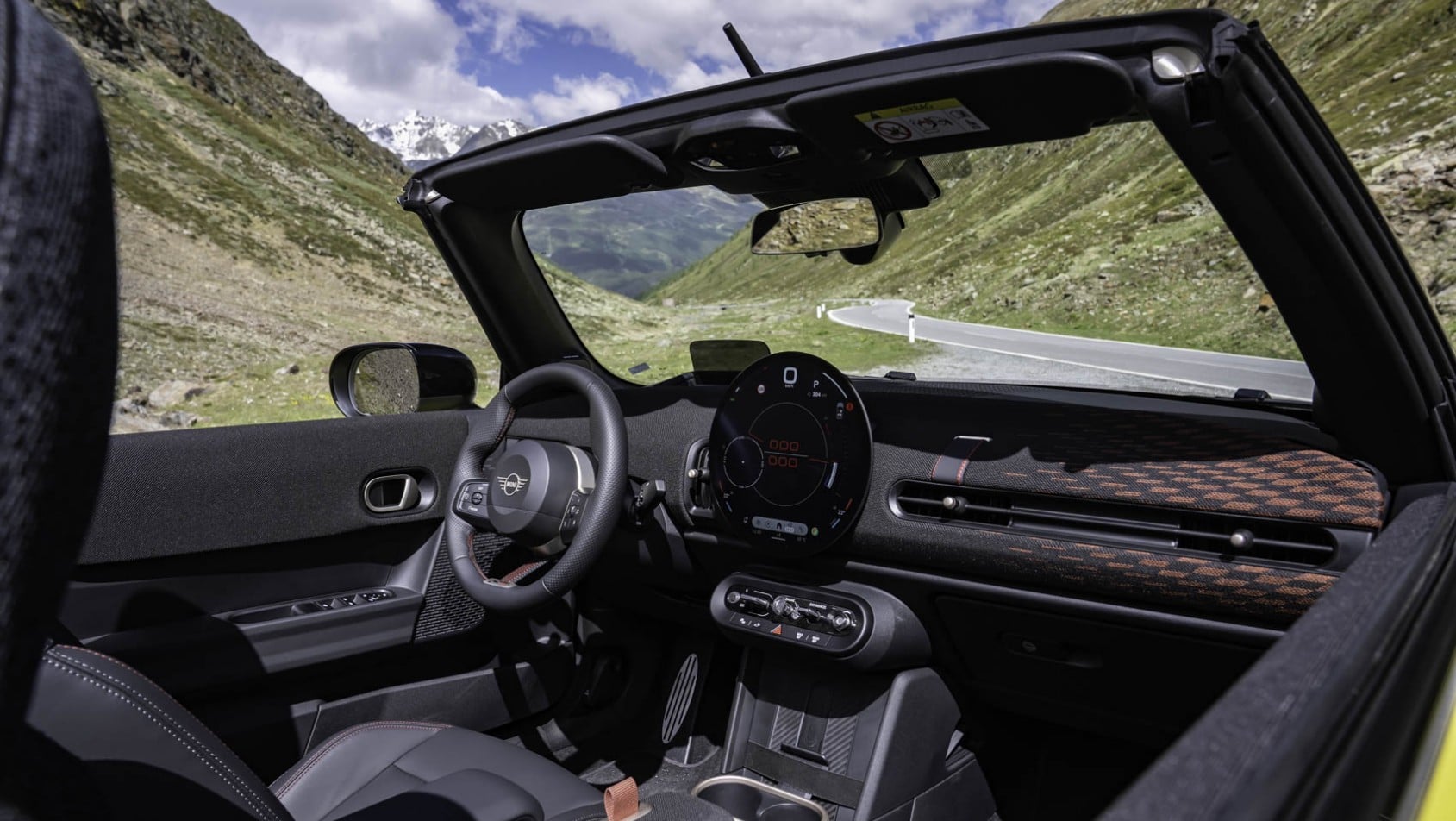Mini John Cooper Works Convertible wnętrze
