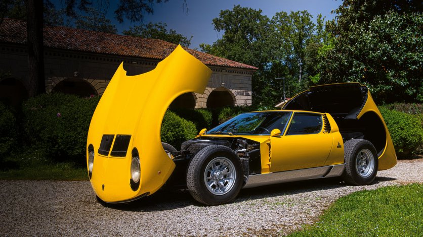 Lamborghini Miura – jak narodziła się legenda V12?
