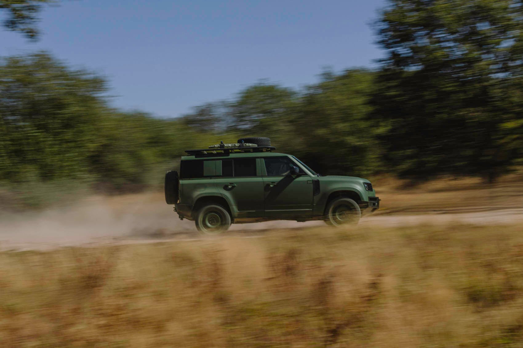 Land Rover Defender Defender Wolf Series II profil